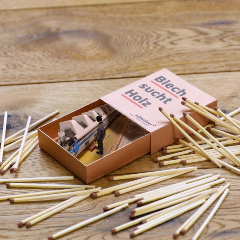  Bild von blech_sucht_holz_3.jpg