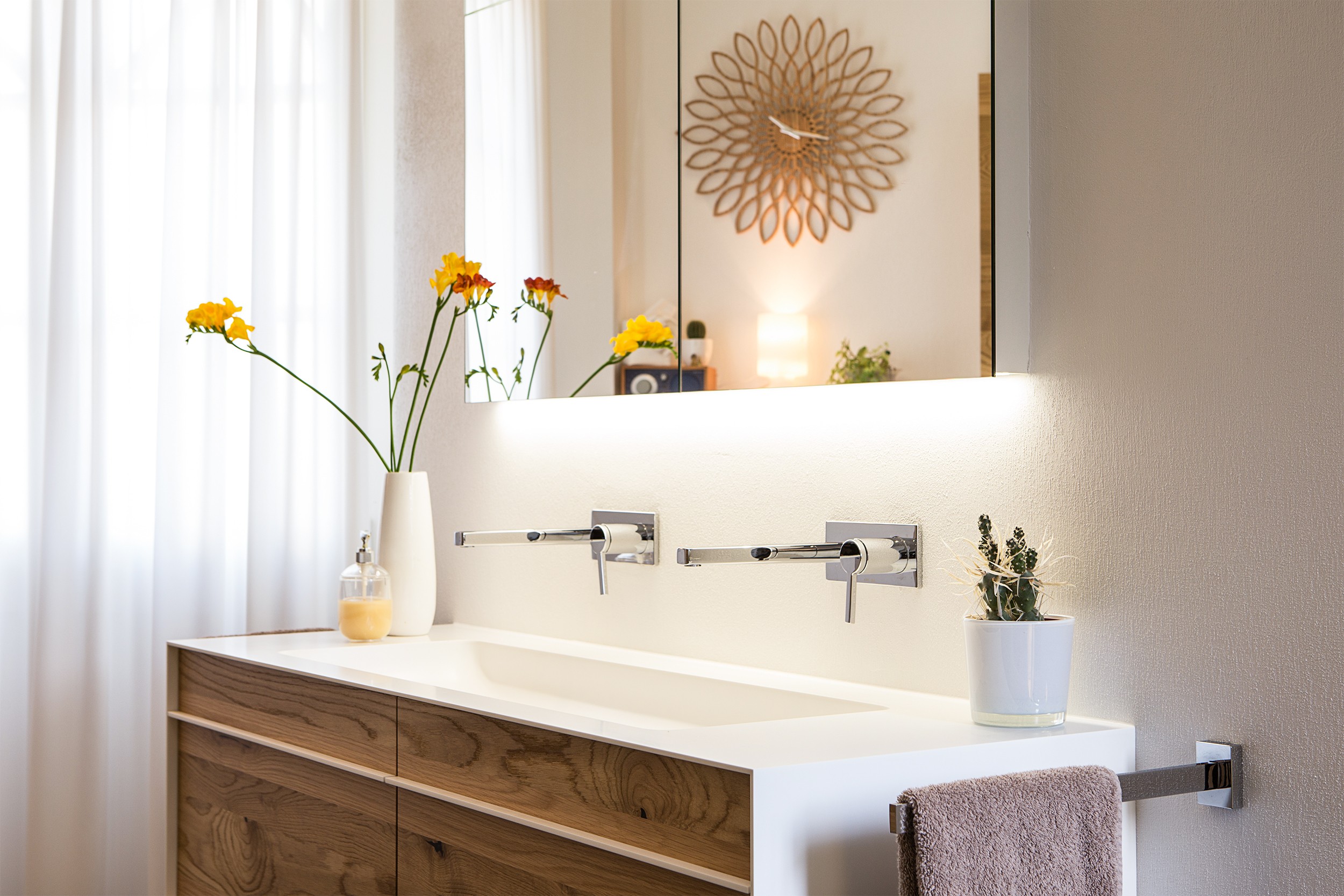 Bild von Spiegelschrank